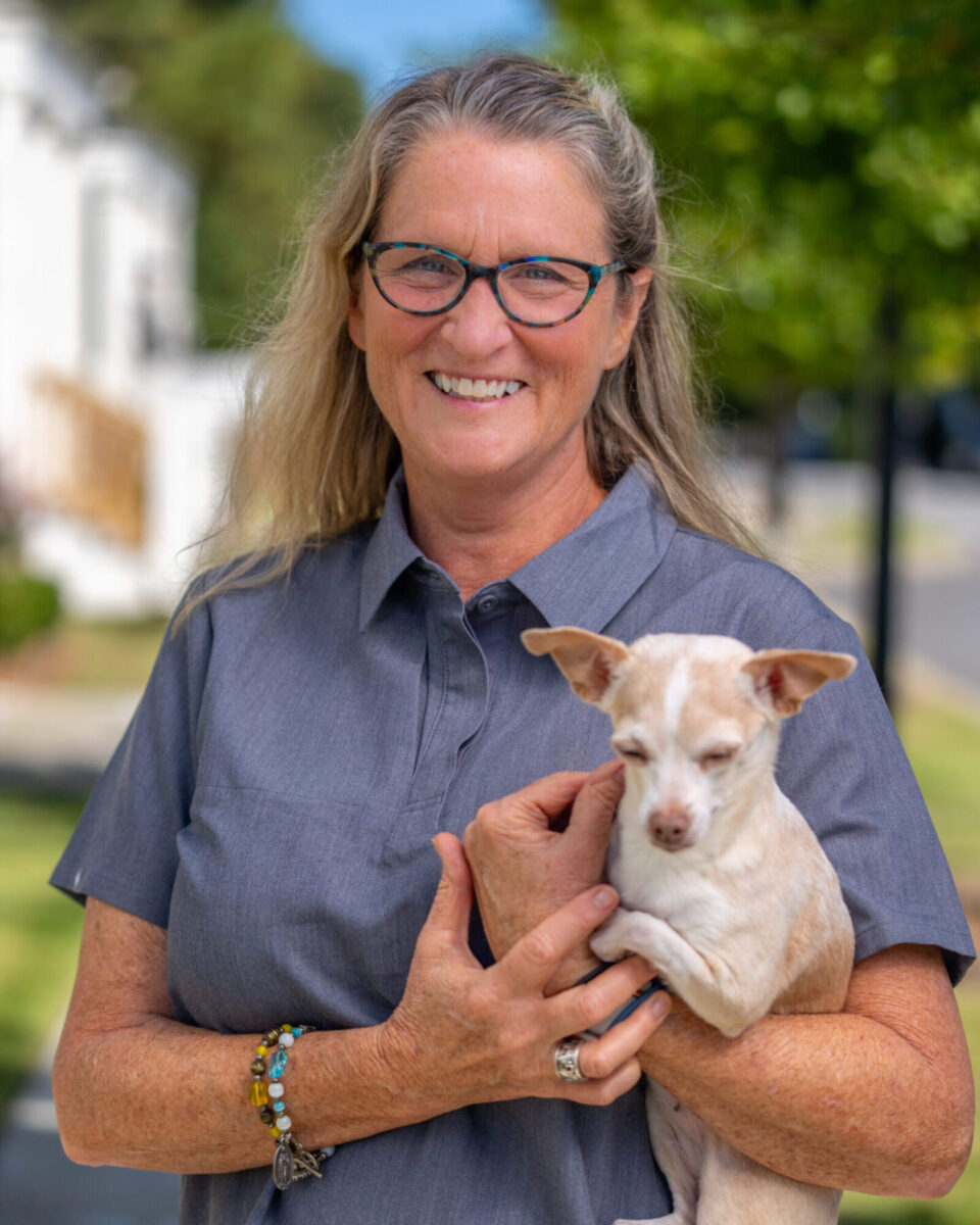 Dr. Melissa Teeples, Uptown Veterinary Clinic